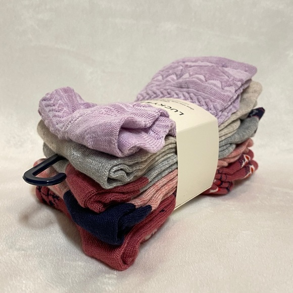 Lucky Brand Women’s Crew Socks 5 Pairs - Picture 5 of 10